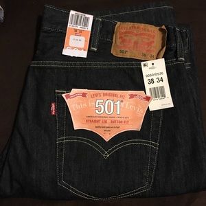Men’s Levis dark wash jeans. Size 38 x 34